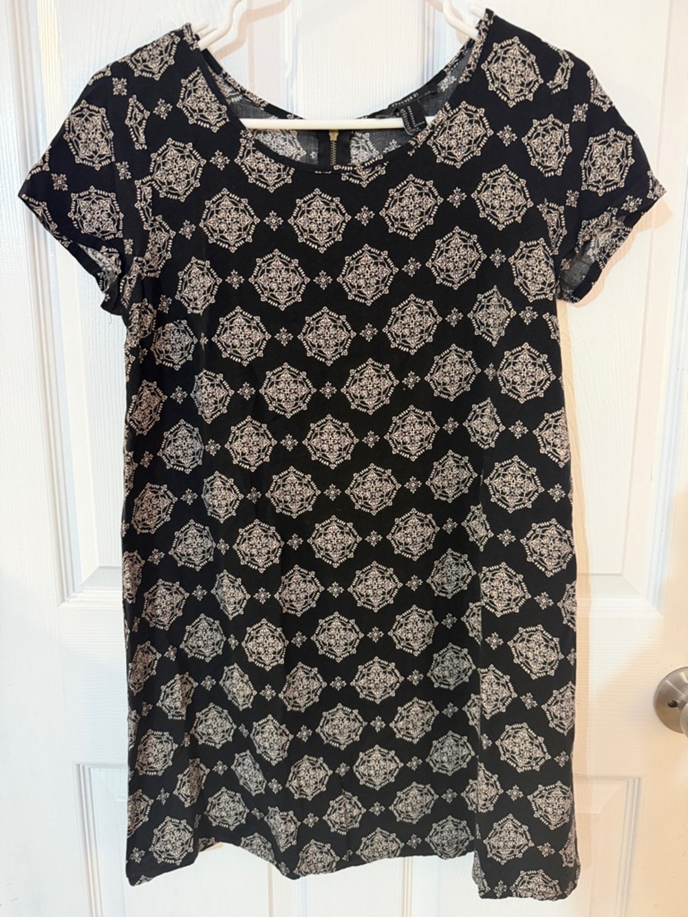 Forever 21 Black Mini Dress with White Geometric Print Size M